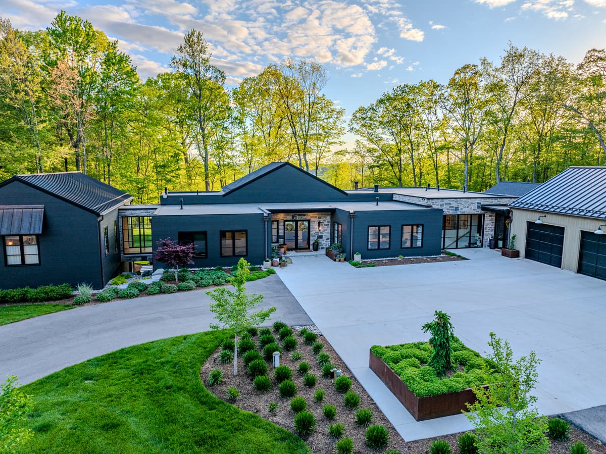 635 Dogwood-24