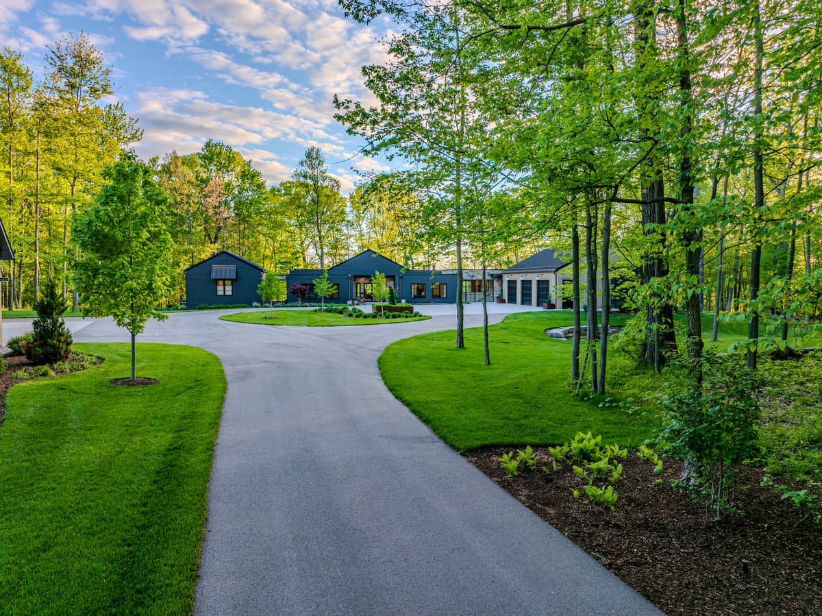 635 Dogwood-30